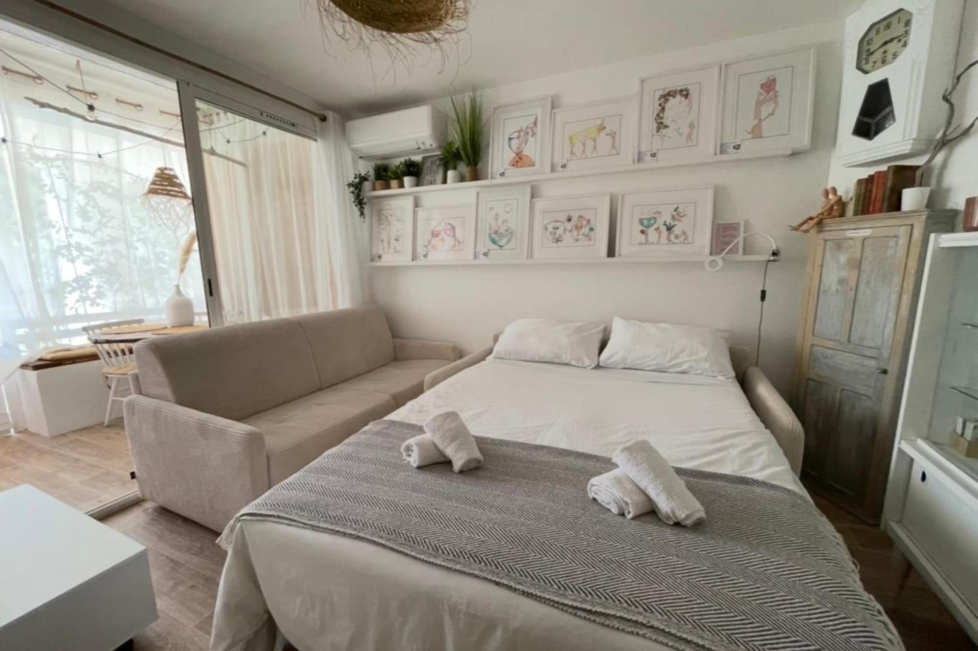 Charming Air-Conditioned One-Bedroom 150M From Cavaliere Beach Le Lavandou Exterior photo
